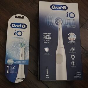 Oral-B iO Series 2 Electric Toothbrush with refills